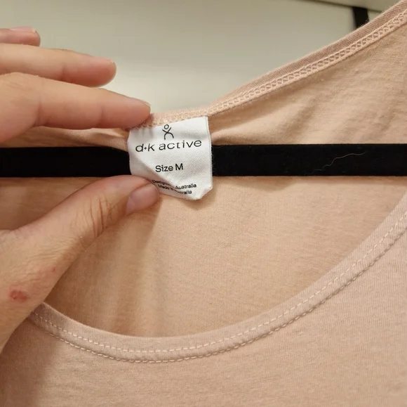 Active top - Picture 3 of 4